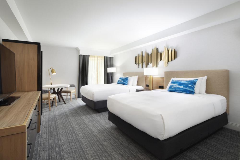 Deluxe Junior Suite interior